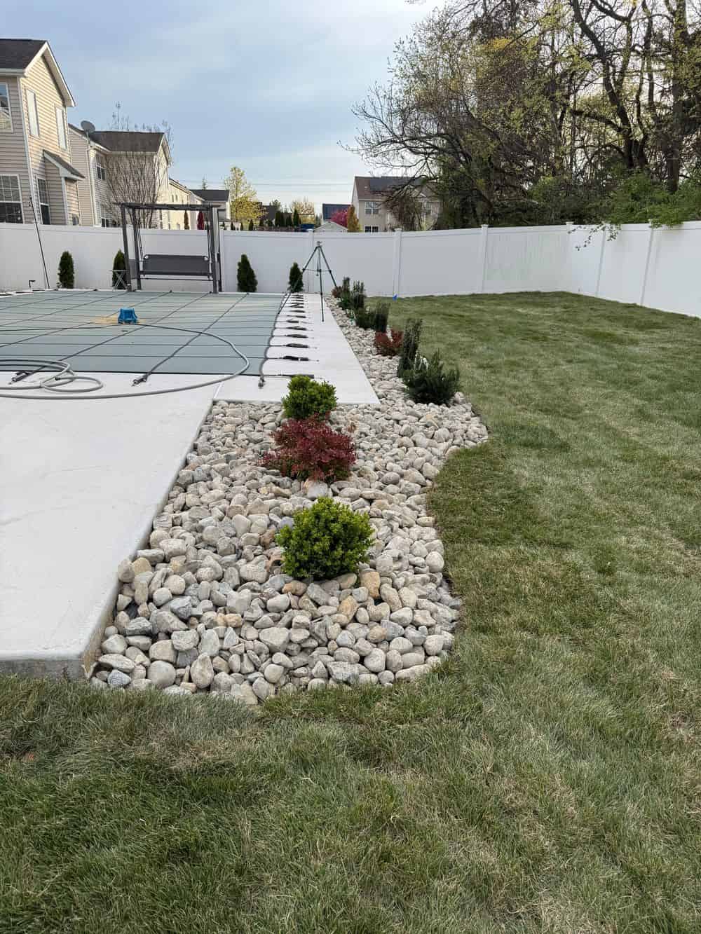 Mulch & Decorative Rock Installation image